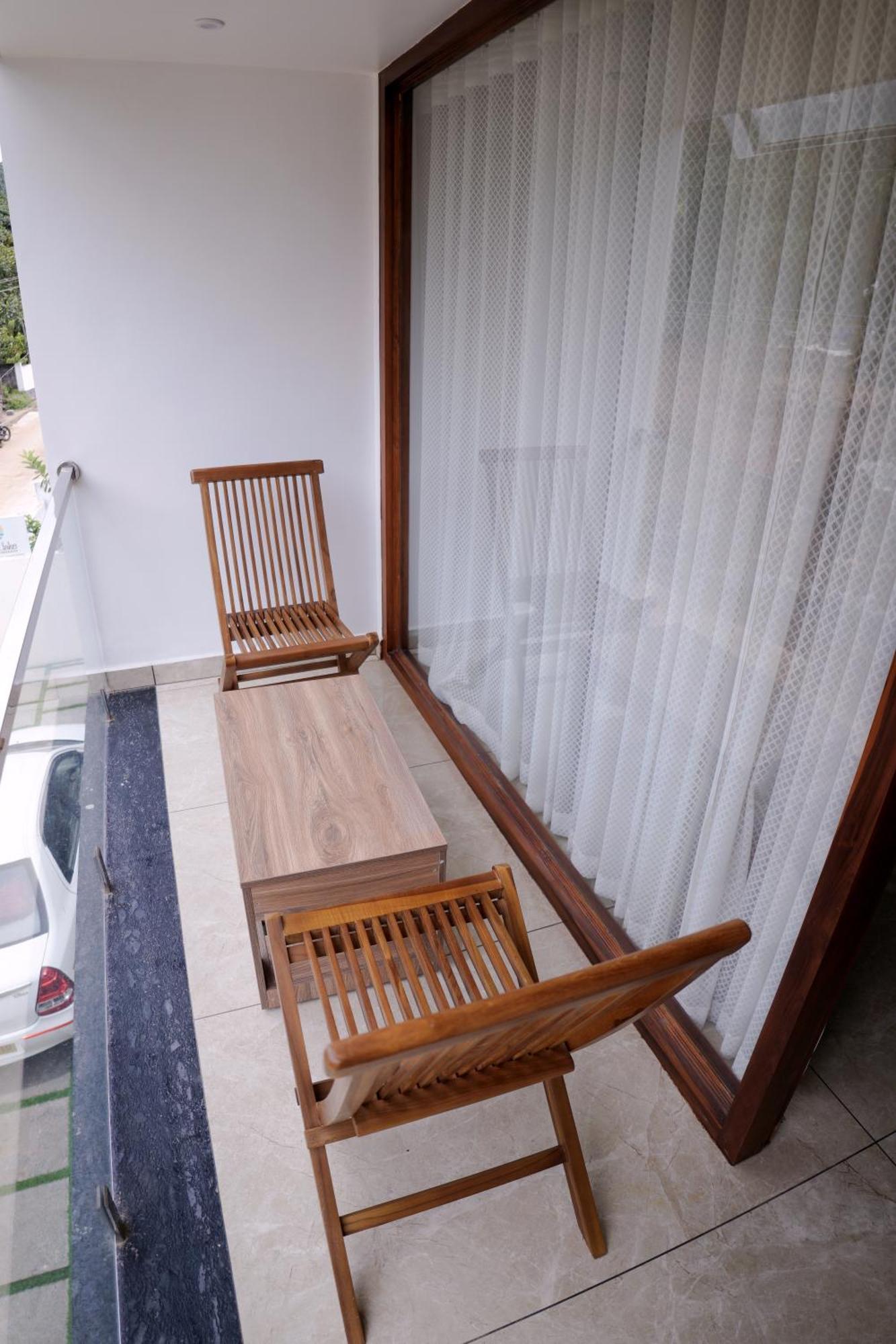 Teak And Lake Homestay Thekkady Buitenkant foto